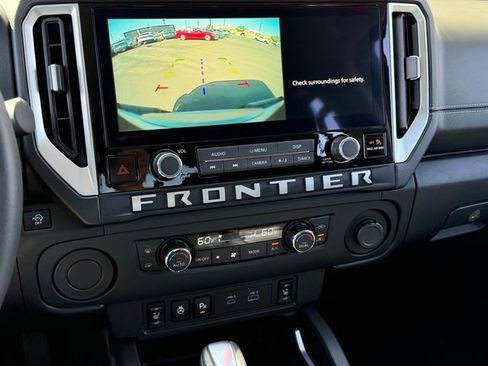 Certified 2025 Nissan Frontier SV w/ SV Convenience Package RWD image 18