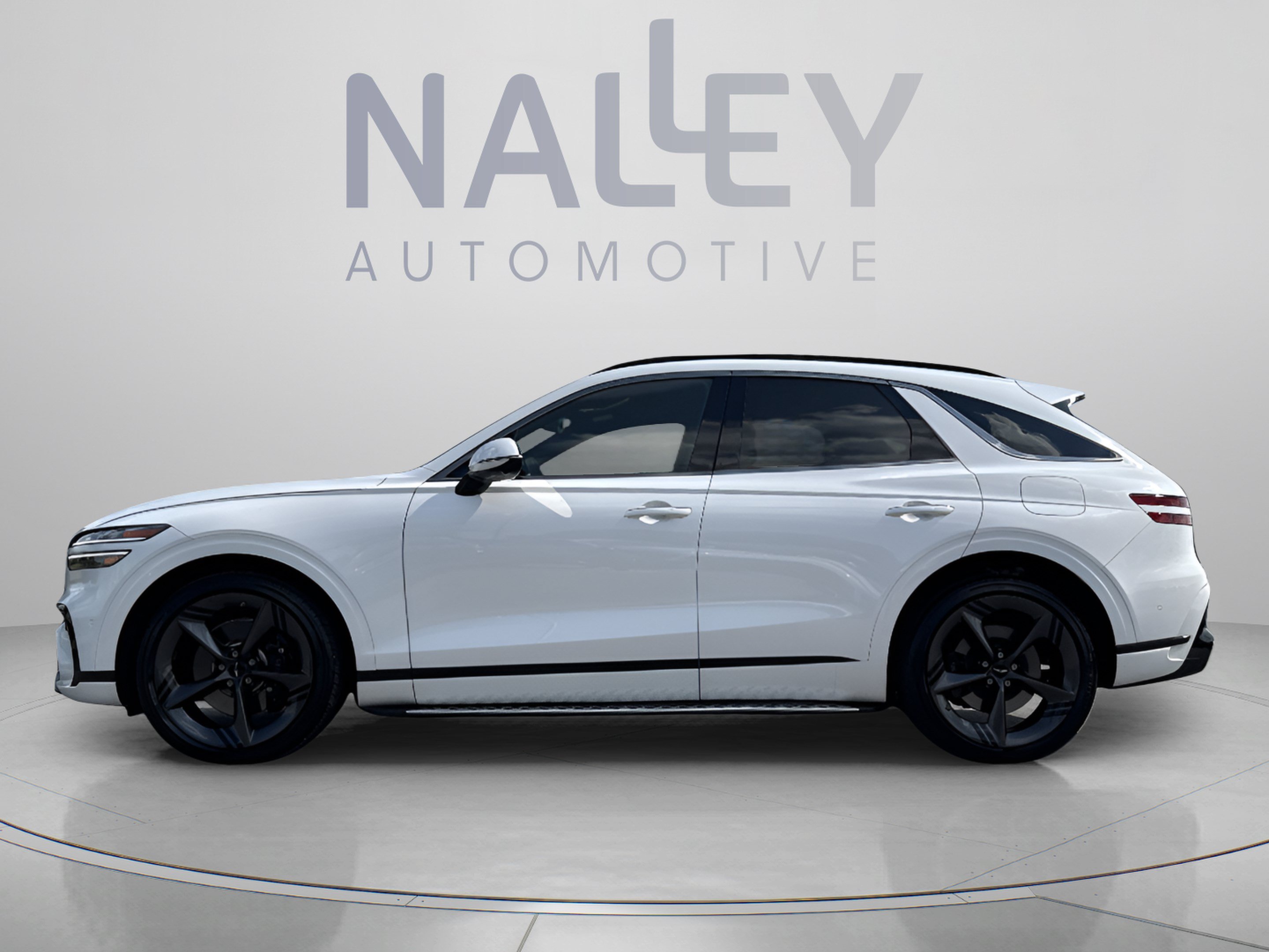 Used 2026 Genesis GV70 2.5T Sport Prestige AWD/4WD image 2