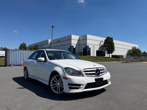 Used 2013 Mercedes-Benz C 250 Sedan image 2