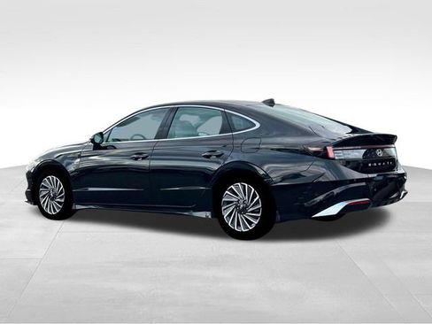 New 2025 Hyundai Sonata Limited image 4