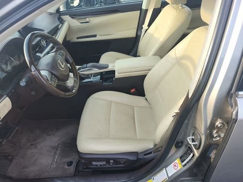 Used 2017 Lexus ES 350 image 16