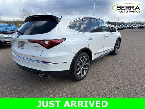 Used 2023 Acura MDX SH-AWD w/ Technology Package image 3