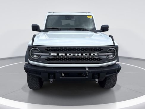 Used 2024 Ford Bronco Badlands image 2