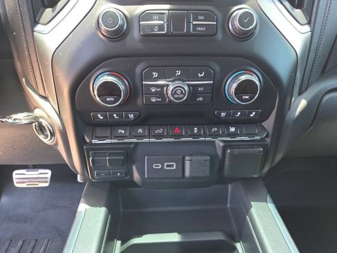 Used 2020 Chevrolet Silverado 1500 LTZ w/ LTZ Plus Package RWD image 30