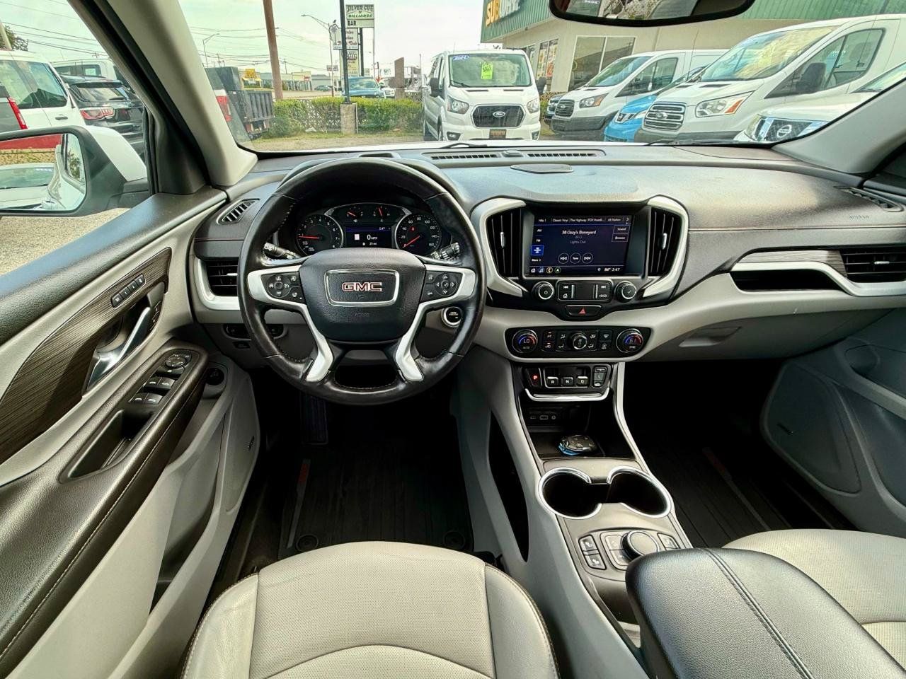 Used 2020 GMC Terrain SLT w/ Preferred Package FWD image 16