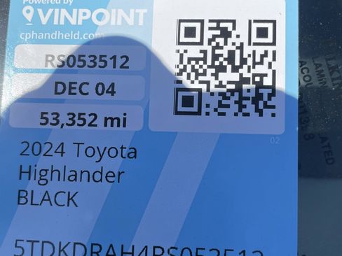 Used 2024 Toyota Highlander LE image 27