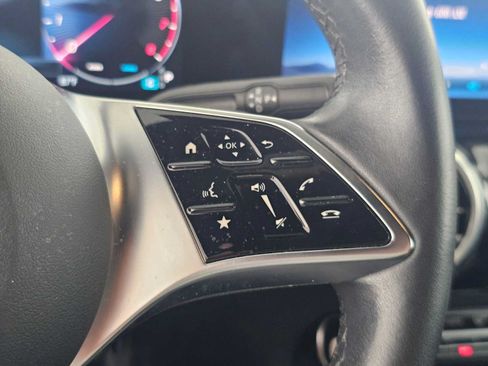 Certified 2025 Mercedes-Benz GLA 250 image 29