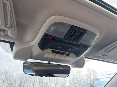 Used 2022 Subaru Crosstrek 2.5i Limited w/ Moonroof Package 1 image 14