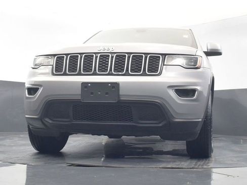 Used 2020 Jeep Grand Cherokee Laredo image 27