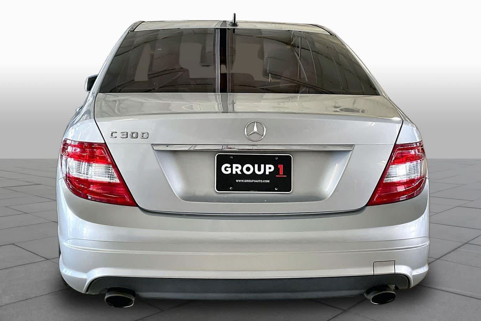 Used 2011 Mercedes-Benz C 300 Sedan image 4