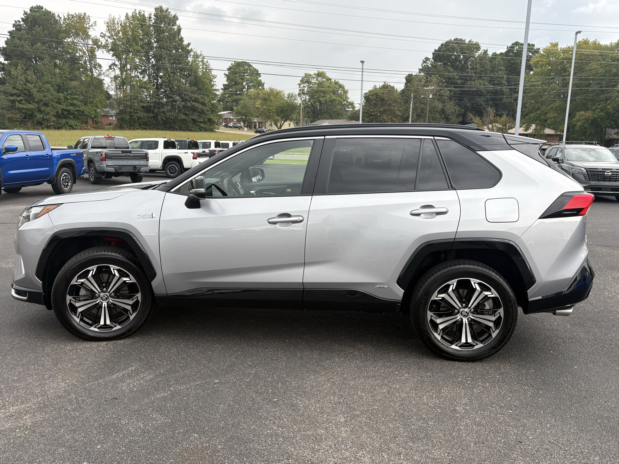 Used 2023 Toyota RAV4 XSE w/ Weather Package AWD/4WD image 10