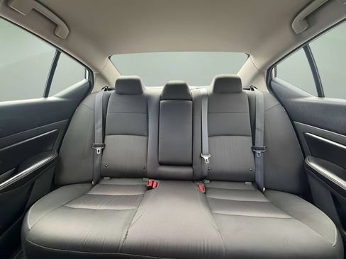 Used 2024 Nissan Altima 2.5 SV FWD image 15
