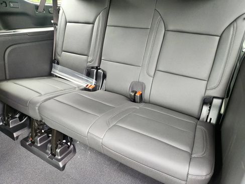 New 2026 Chevrolet Suburban LT w/ Comfort Package RWD image 25