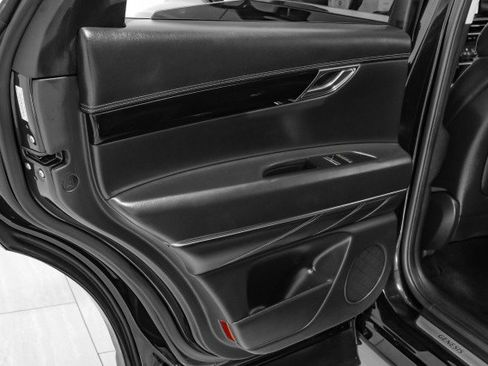 Used 2025 Genesis GV80 2.5T Standard image 44