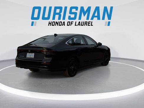 Used 2023 Honda Accord EX image 8