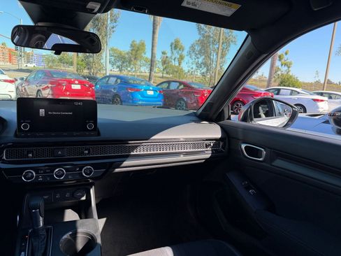 Used 2025 Honda Civic Sport image 33