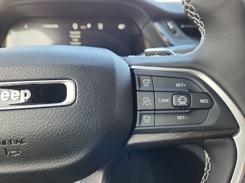 New 2026 Jeep Grand Cherokee Altitude AWD/4WD image 12