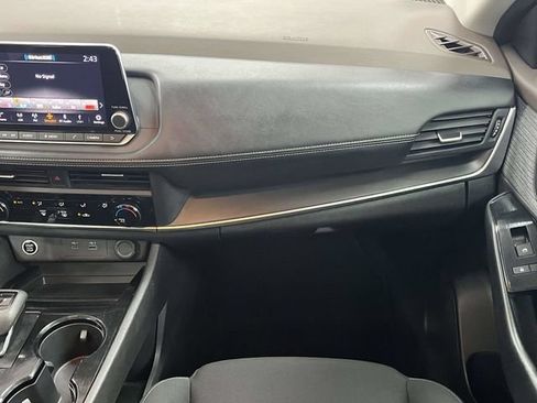 Used 2023 Nissan Rogue S FWD image 20