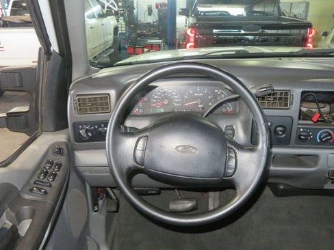 Used 2002 Ford F250 XLT AWD/4WD image 34