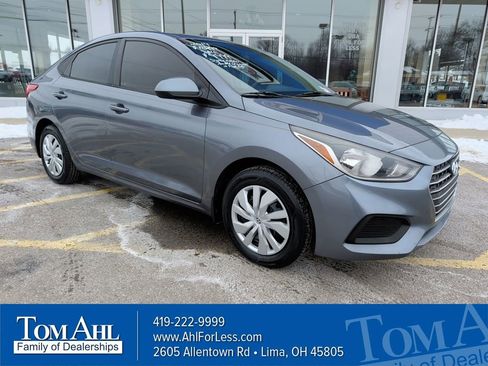 Used 2019 Hyundai Accent SE image 1