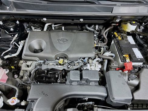 Certified 2024 Toyota RAV4 LE image 27