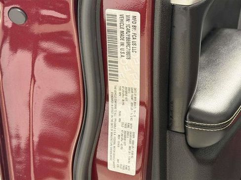 Certified 2024 Jeep Grand Cherokee Limited 4xe image 30