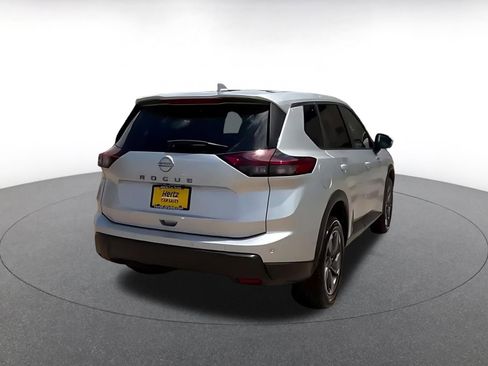 Used 2025 Nissan Rogue SV FWD image 15