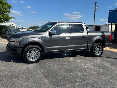 Used 2019 Ford F150 Platinum w/ Equipment Group 701A Luxury AWD/4WD image 4