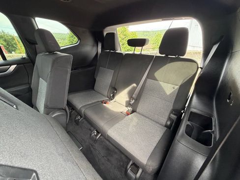 Used 2025 GMC Acadia Elevation AWD/4WD image 11