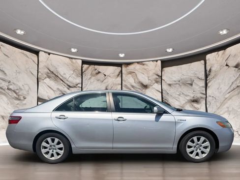 Used 2009 Toyota Camry Hybrid w/ Leather Pkg FWD image 4