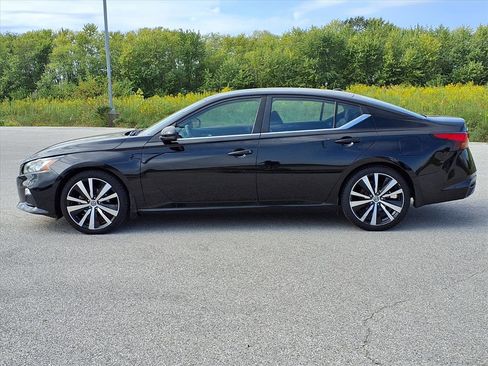 Used 2019 Nissan Altima 2.5 SR w/ SR Premium Package image 25