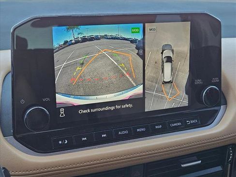 Used 2023 Nissan Rogue Platinum w/ Platinum Premium Package image 16