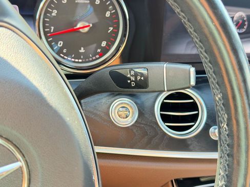 Used 2017 Mercedes-Benz E 300 4MATIC image 79
