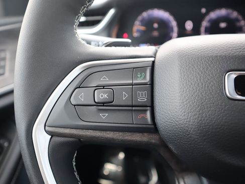 New 2025 Jeep Grand Cherokee Limited image 19