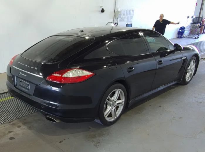 Used 2012 Porsche Panamera 4 image 2