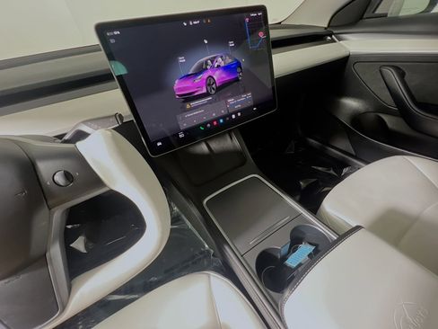 Used 2023 Tesla Model 3 Standard Range image 24