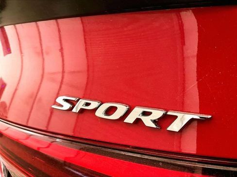Used 2022 Honda Civic Sport image 13