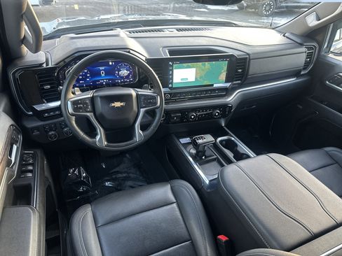 Certified 2023 Chevrolet Silverado 1500 LTZ w/ Technology Package image 10