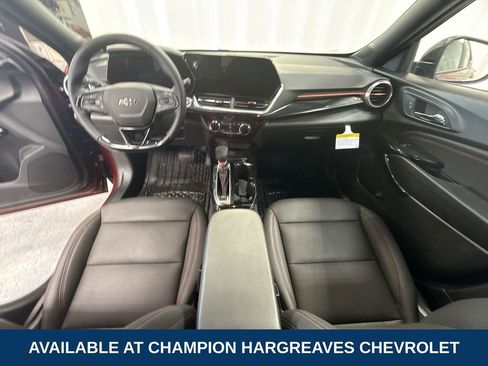 Used 2025 Chevrolet Trax RS w/ Driver Confidence Package image 27