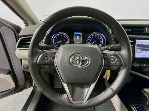 Certified 2020 Toyota Camry SE FWD image 12