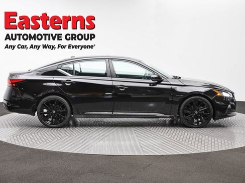 Used 2022 Nissan Altima 2.0 SR image 4