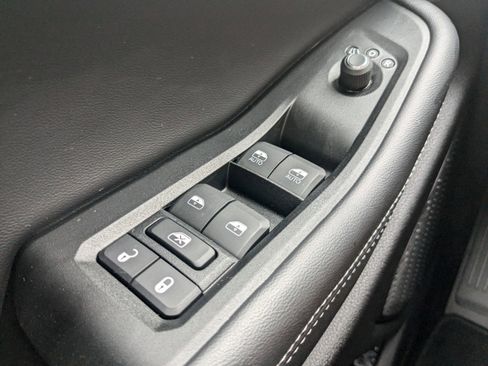 New 2025 Jeep Grand Cherokee L Laredo image 20