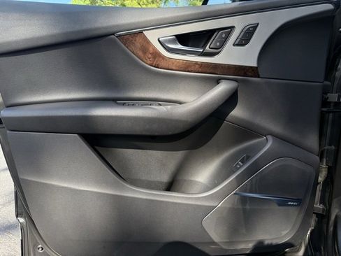 Used 2018 Audi Q7 2.0T Premium Plus w/ Premium Plus Package image 25