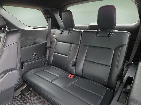 Used 2026 Ford Explorer Tremor w/ Tremor Convenience Package AWD/4WD image 10