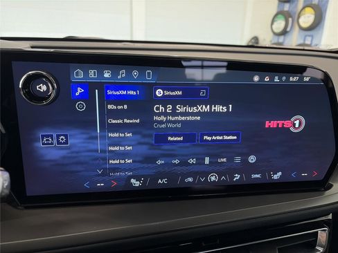 New 2026 Chevrolet Traverse LT w/ Midnight/Sport Edition image 20