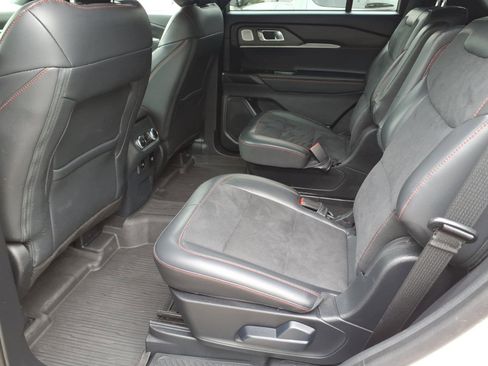 Certified 2025 Ford Explorer ST w/ Sun And Sound Package AWD/4WD image 13