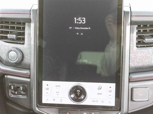 Used 2022 Ford Expedition Max Limited image 21