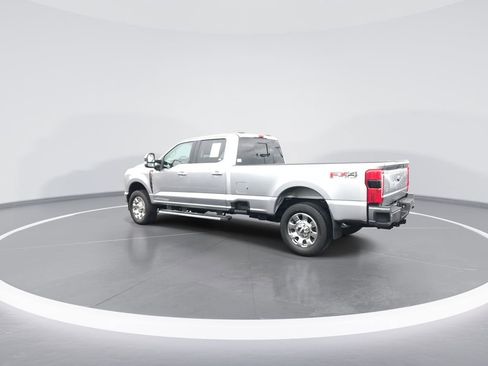 Used 2024 Ford F350 Lariat w/ Chrome Package image 6