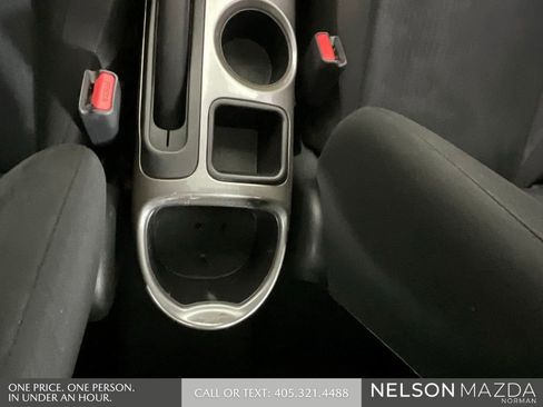 Used 2015 Nissan Juke SV w/ Technology Package image 38