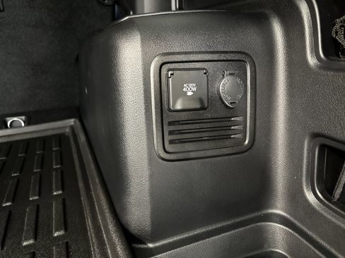 Used 2024 Toyota 4Runner TRD Off-Road Premium image 29